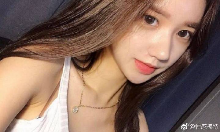 西宁机场回应摆渡车滞留事件：有航班准备滑行 不能组织旅客下车